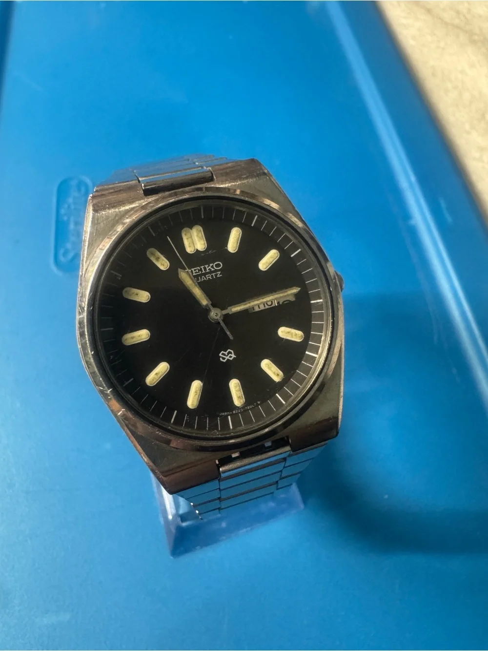 Seiko Black Dial Stainless Steel Quartz Watch with Luminous Markers